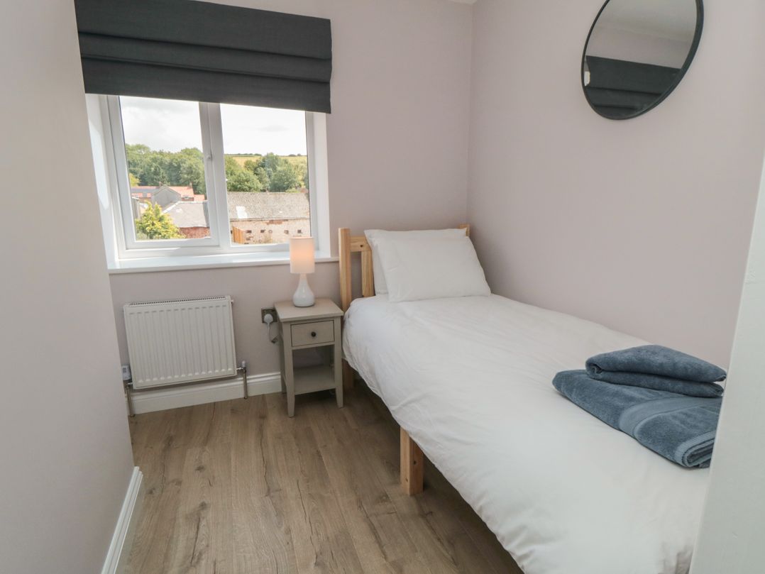 2 Staveley Cottages