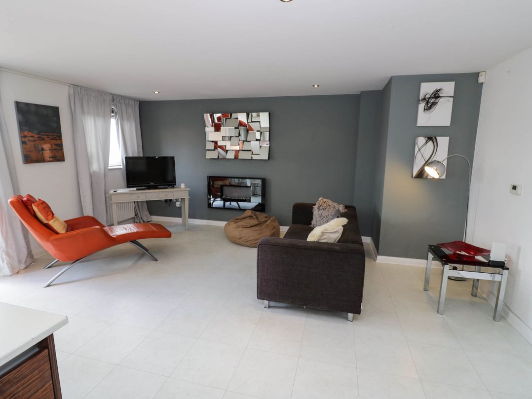 63 Vista Heights