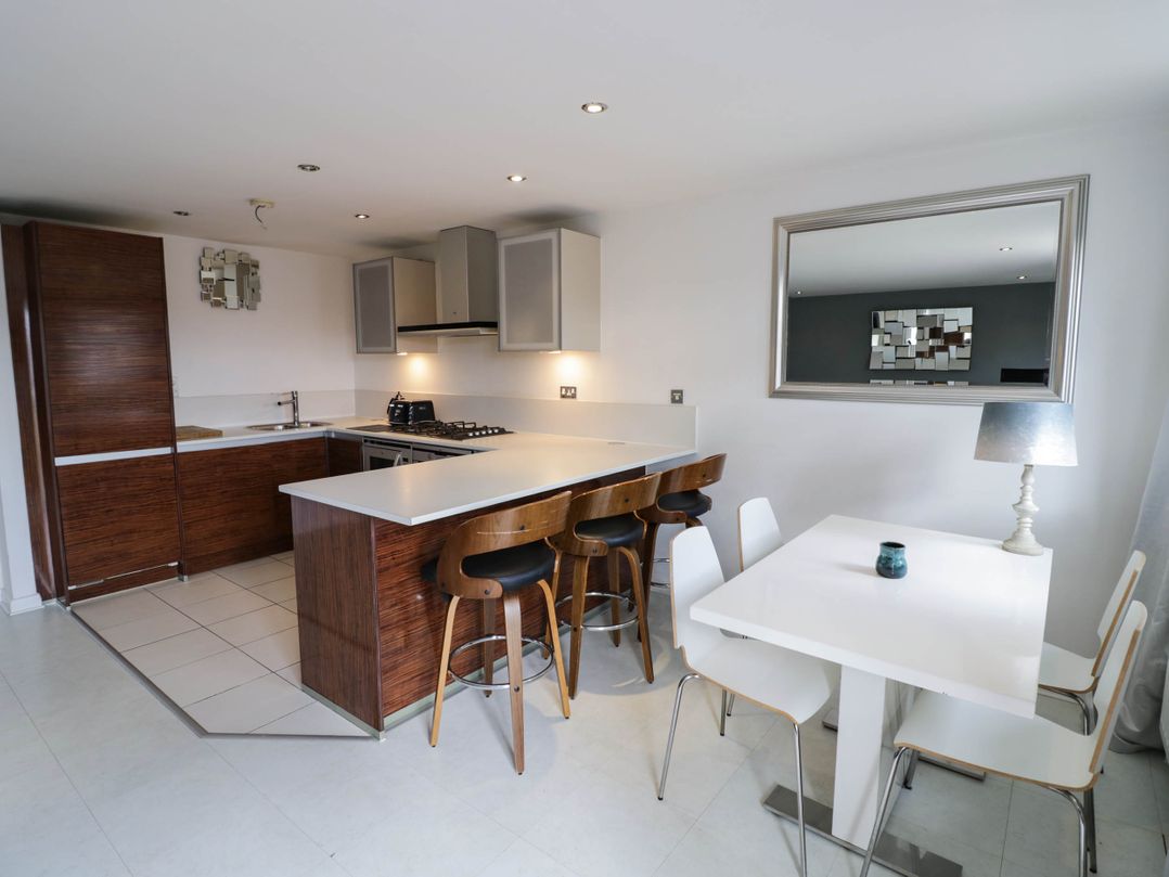 63 Vista Heights