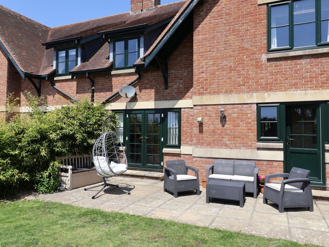 10 The Gardens