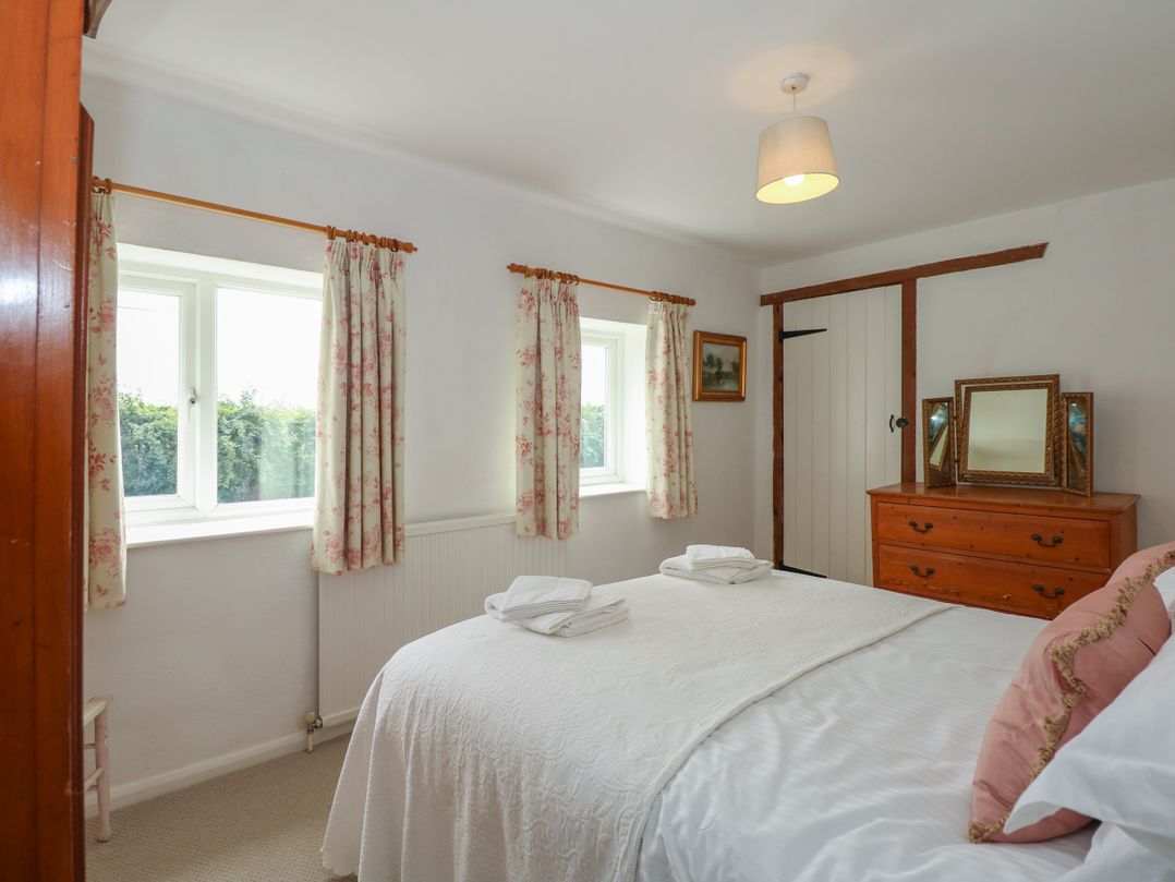 Horseshoe Cottage