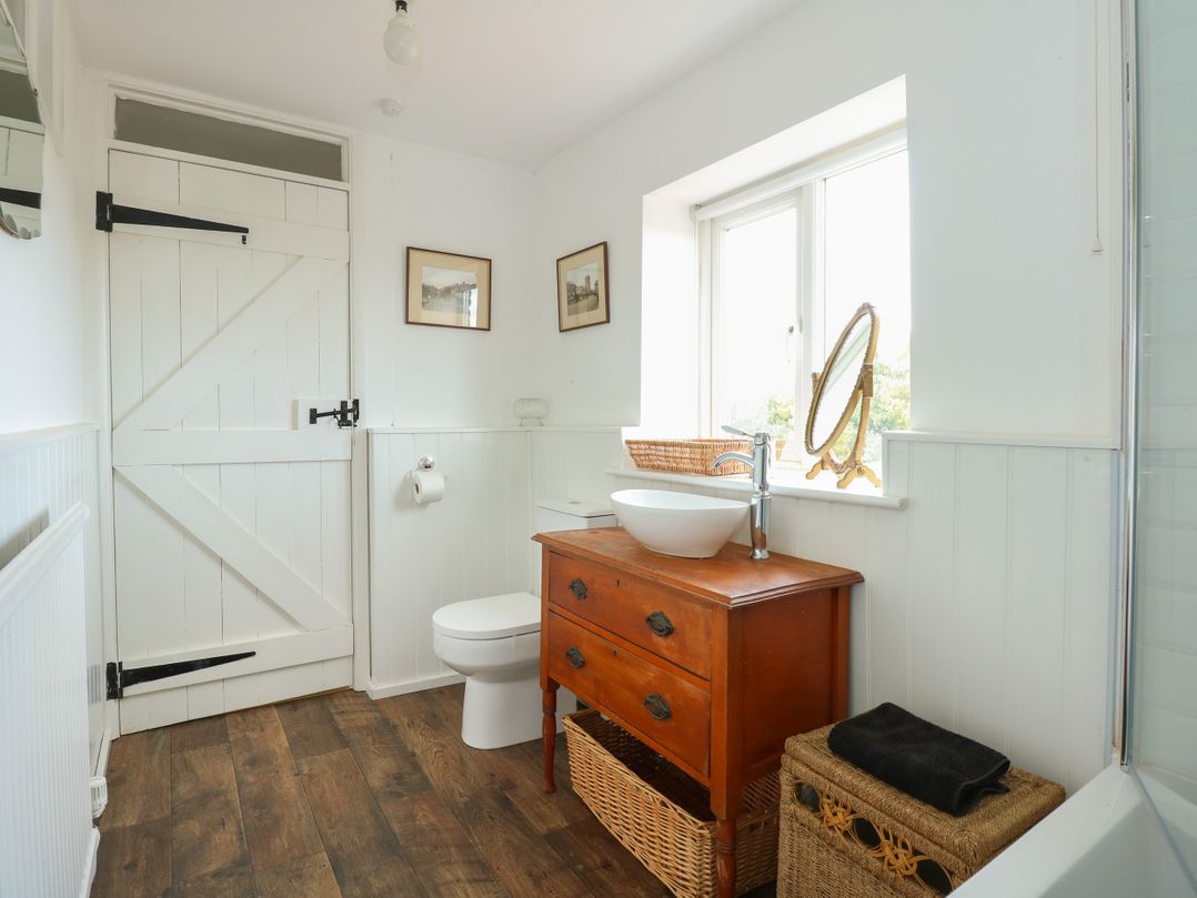 Horseshoe Cottage