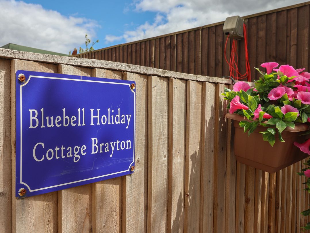 Holiday cottage in Brayton, Yorkshire