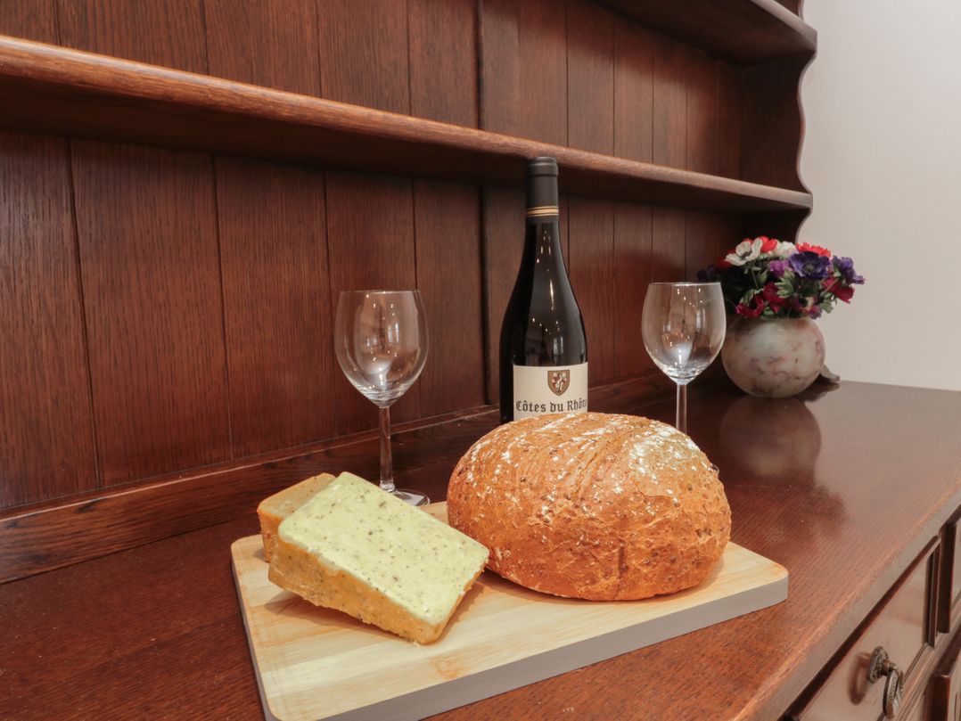 Salmon Leap Cottage 2