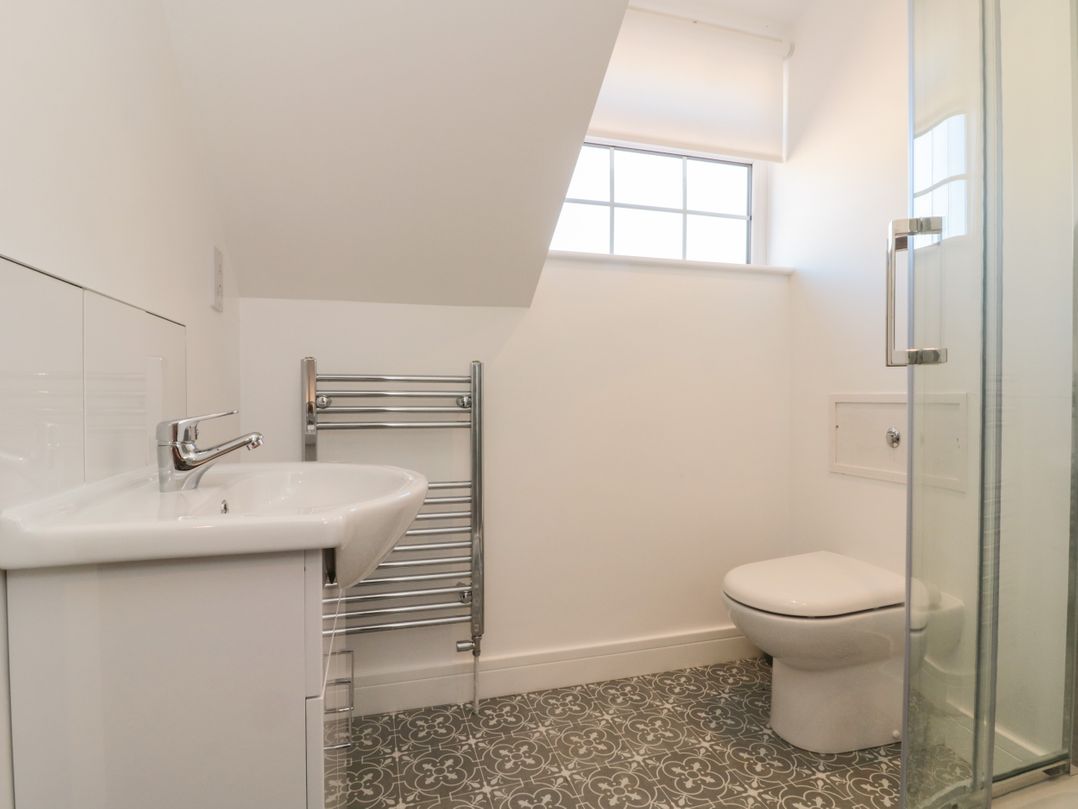 Salmon Leap Cottage 2