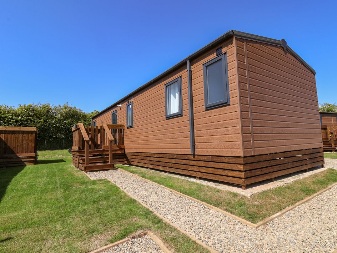 Lilac Lodge