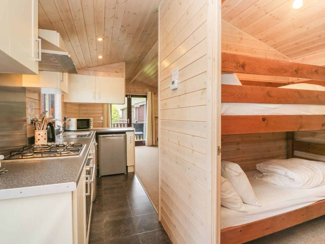 Canadian Cabin 37