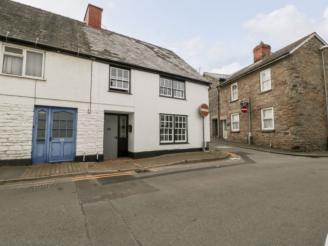19 Lion Street
