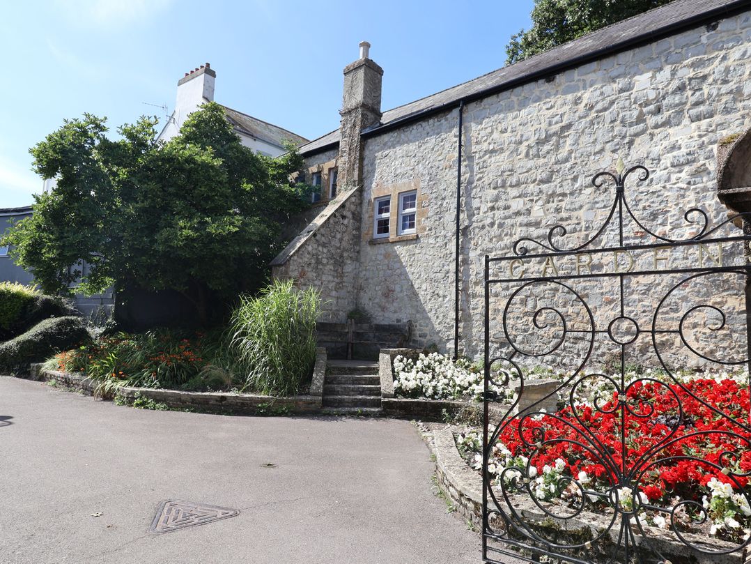 2 St Michaels House