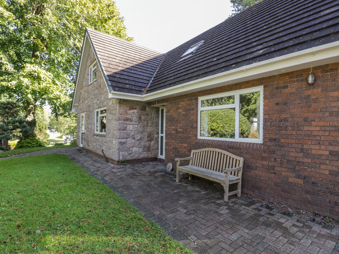 Woodlands Retreat