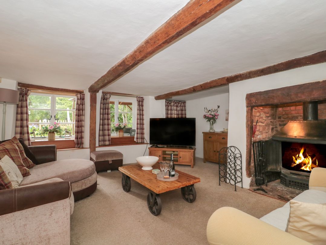 2 Pigsfoot Cottages