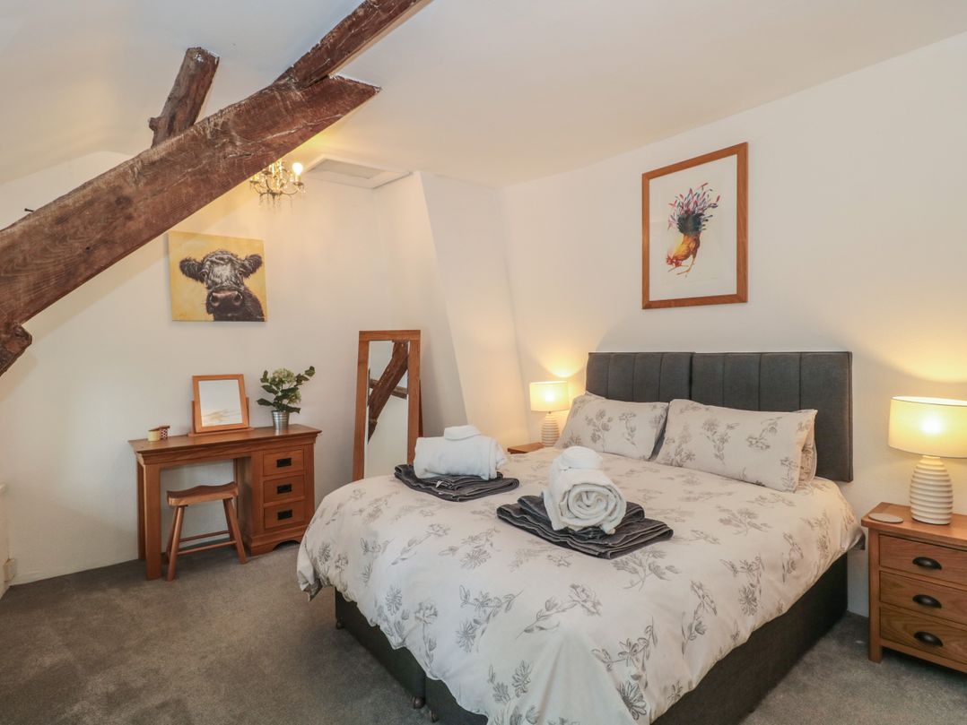 2 Pigsfoot Cottages