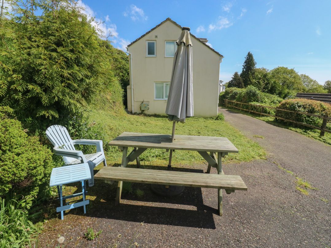 5 Forest Park Lodge