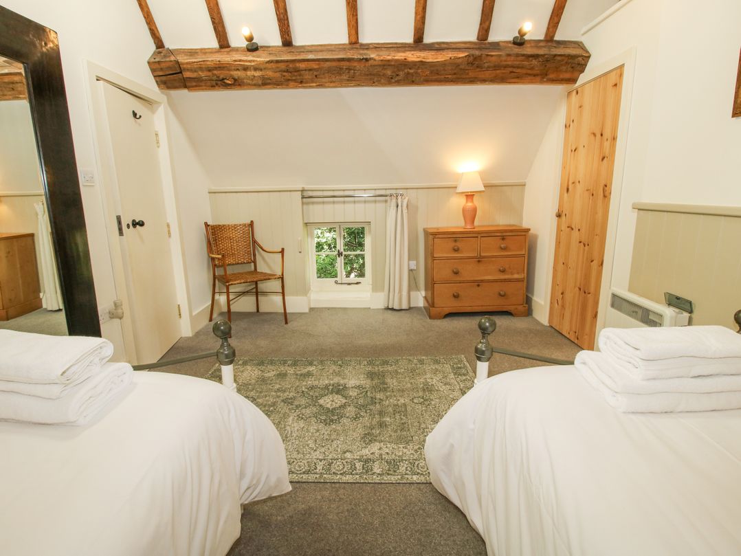 Courtyard Cottage