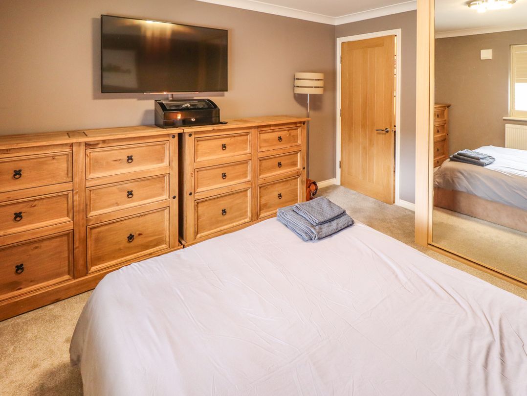 10 Mellor Way