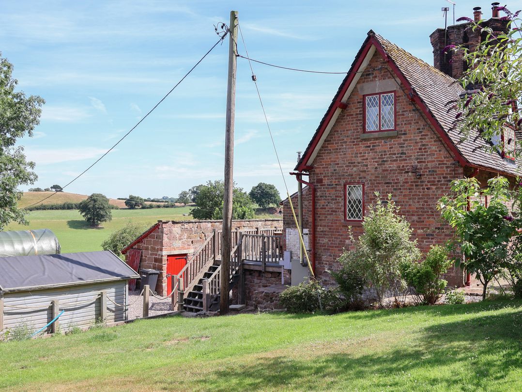 1 Fountain Cottages