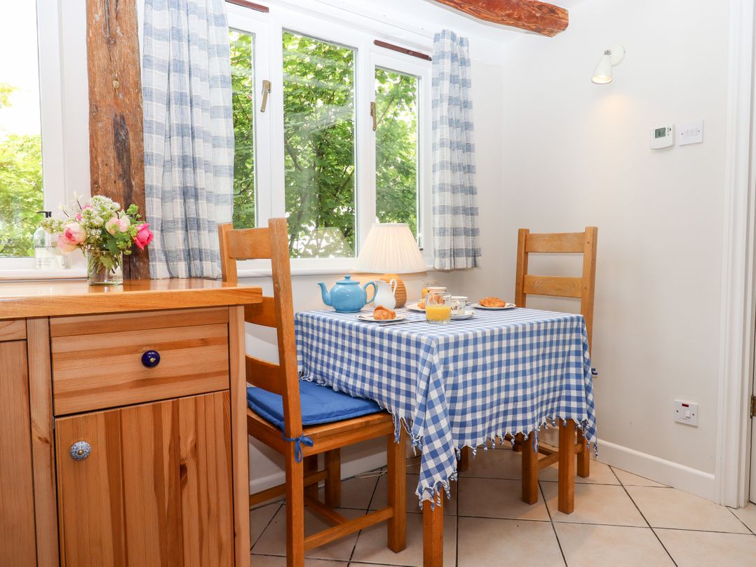 Shillings Cottage