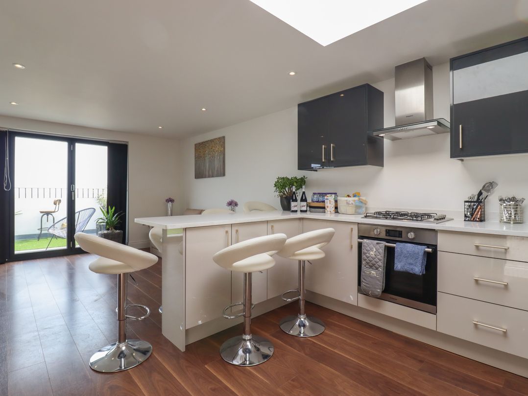Flat 10