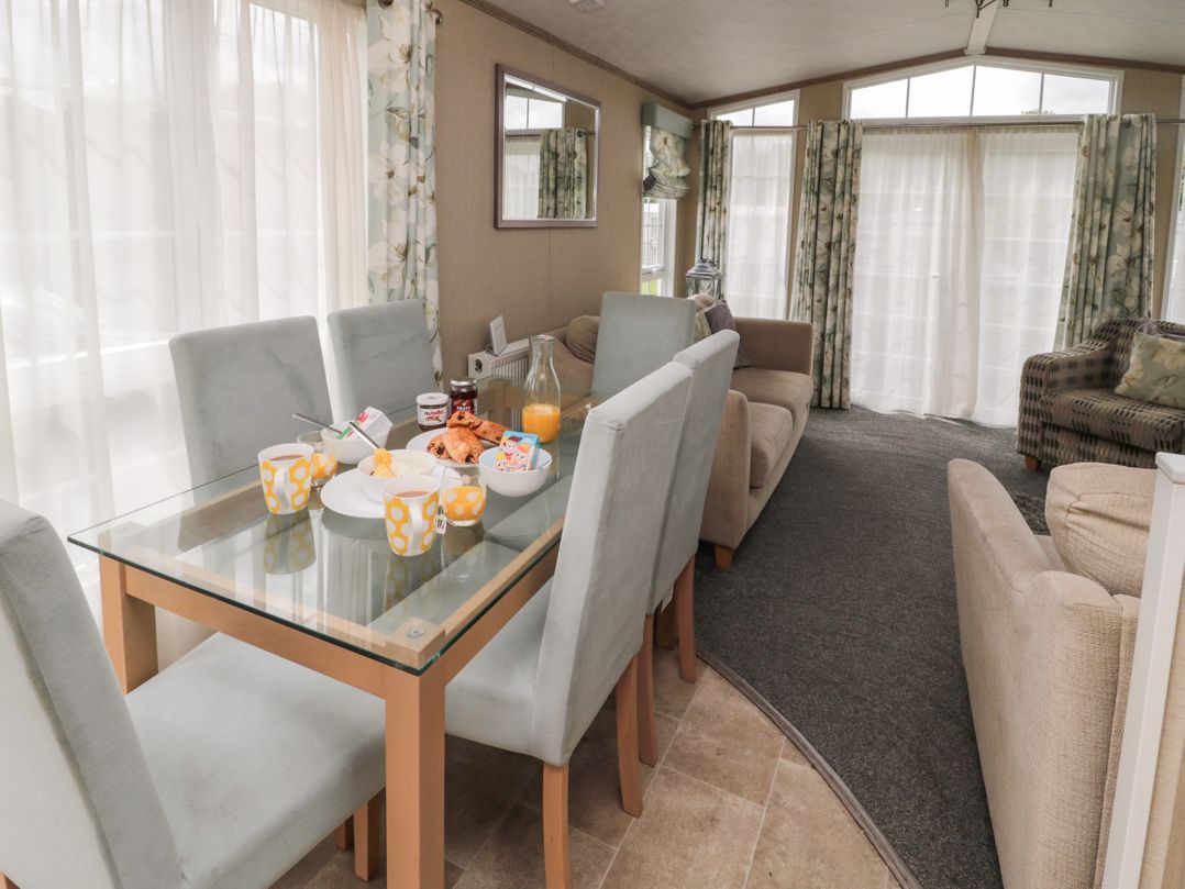 Lemon Tree lodge