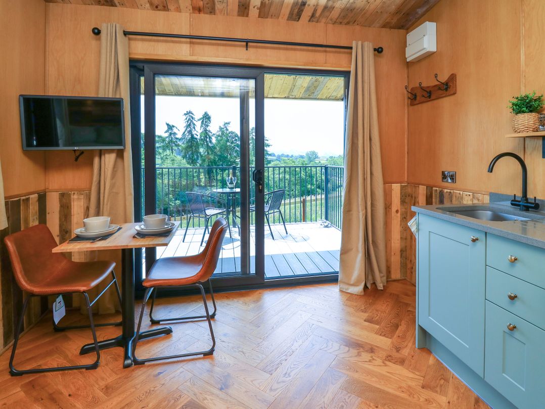 Hen's Hideaway