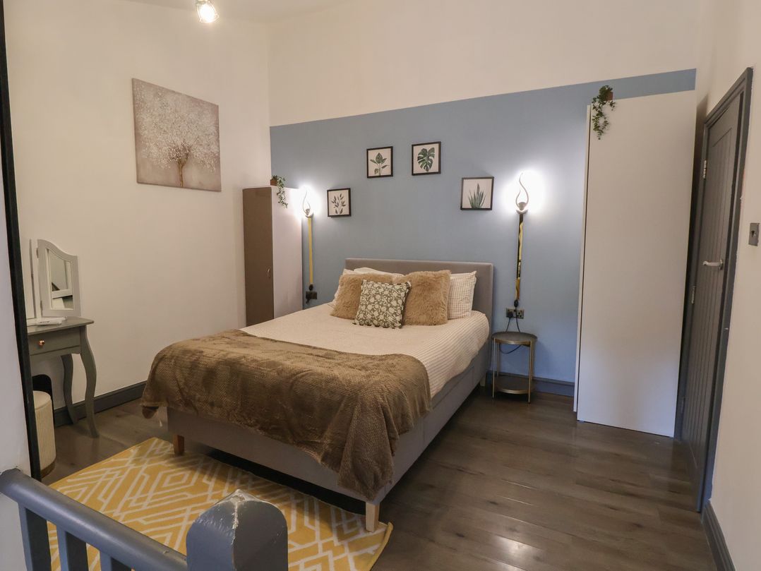 The Cloud Apartment 1