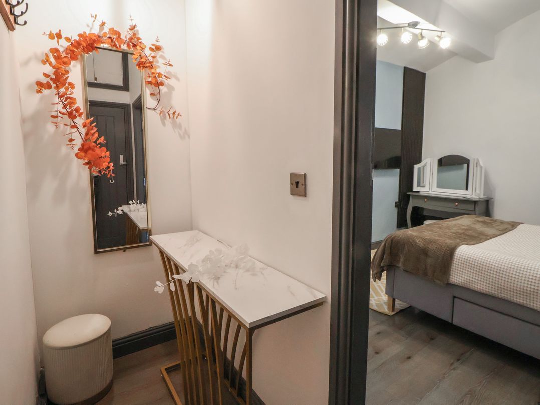 The Cloud Apartment 1