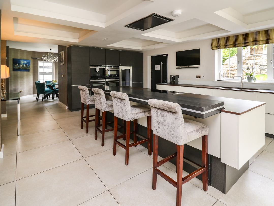 Glamorgan House