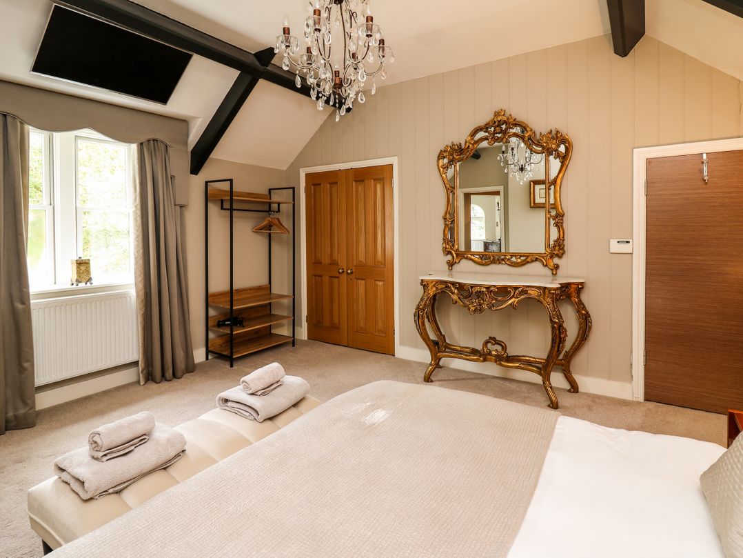 Glamorgan House