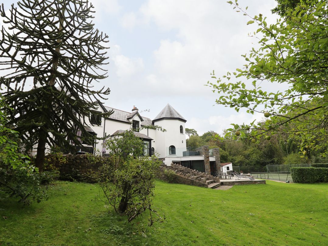 Glamorgan House