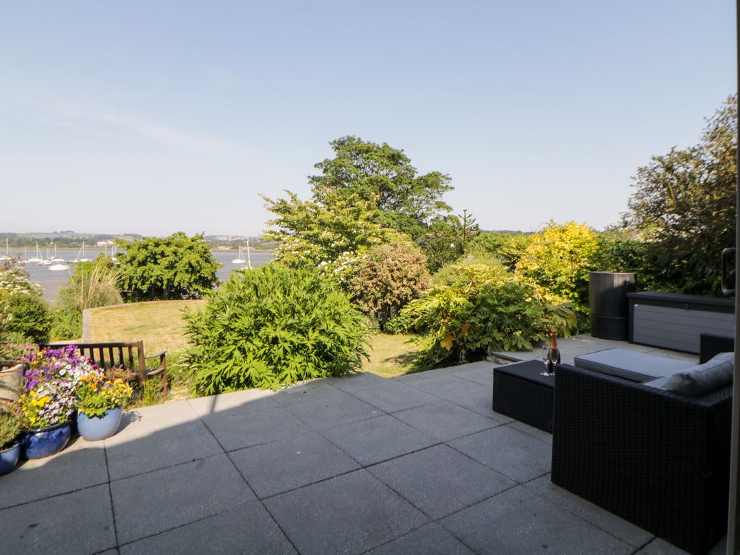 Riverview @ 1 Brunel View