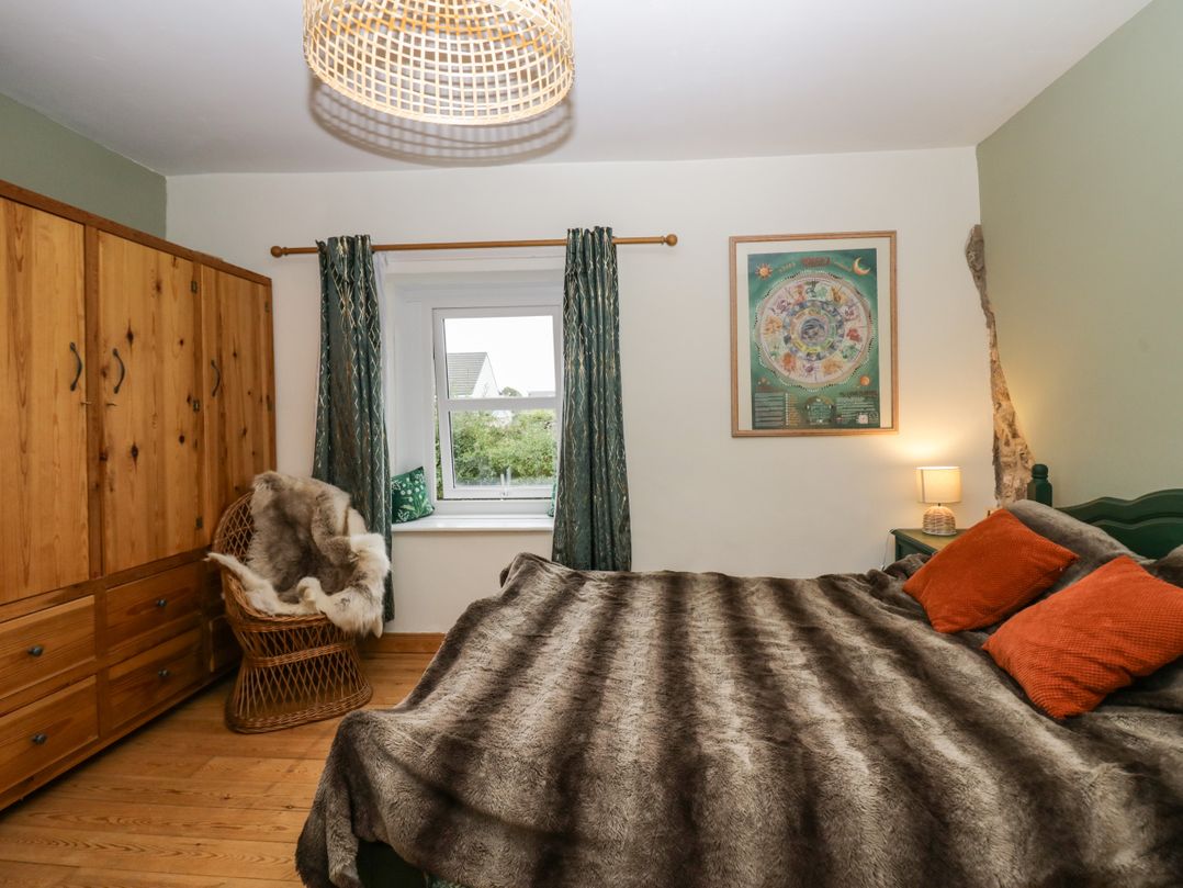 2 Whitecroft Nook