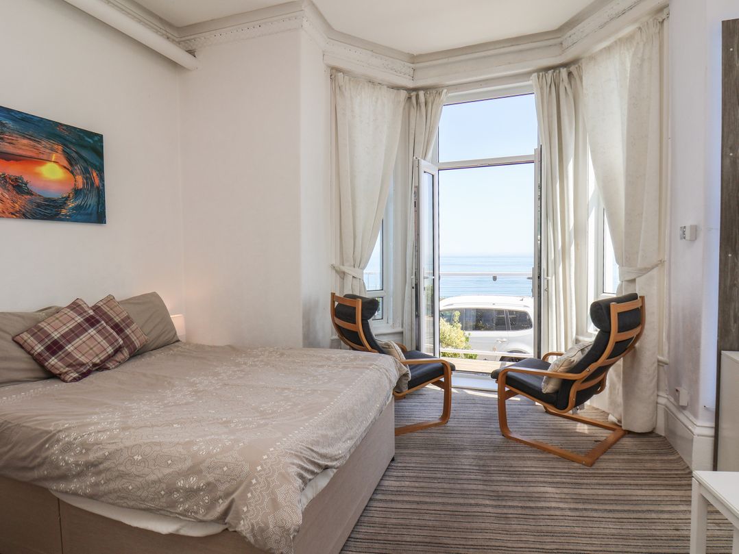 2 Beach View @ Beaconsfield House