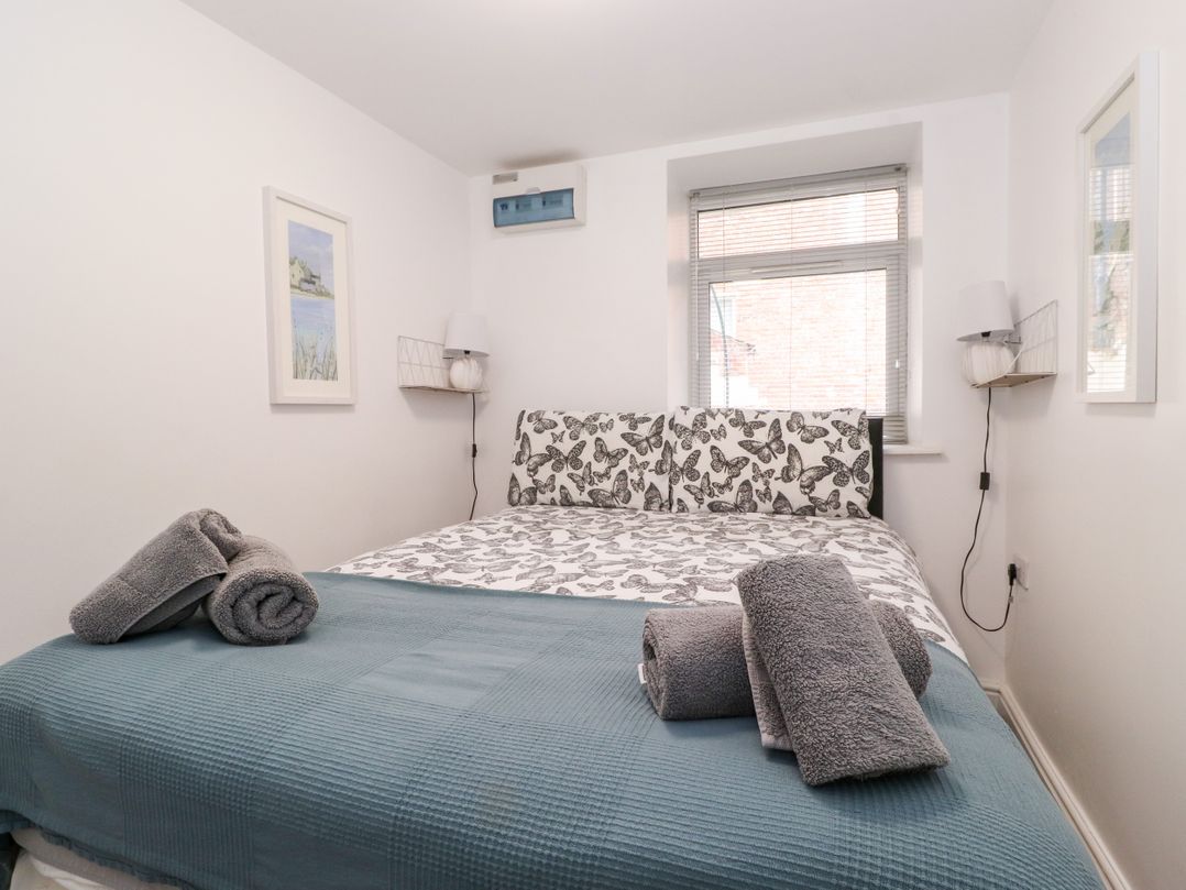 Apartment 2 @52
