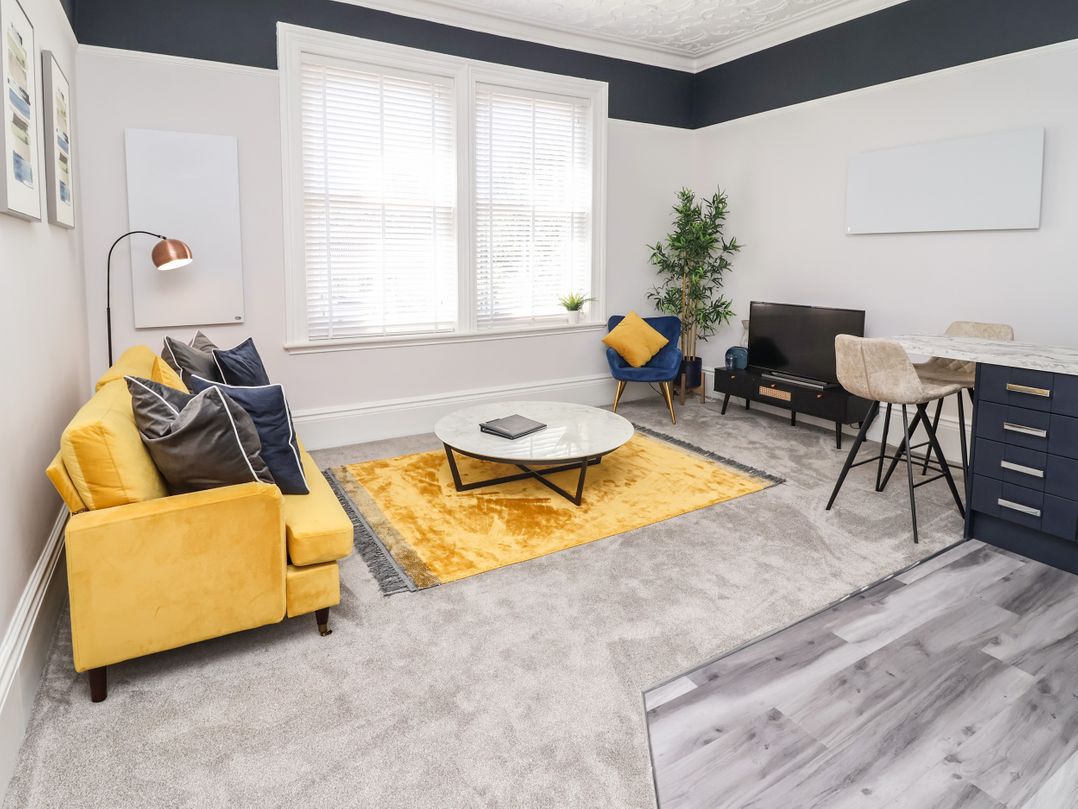 Apartment 4