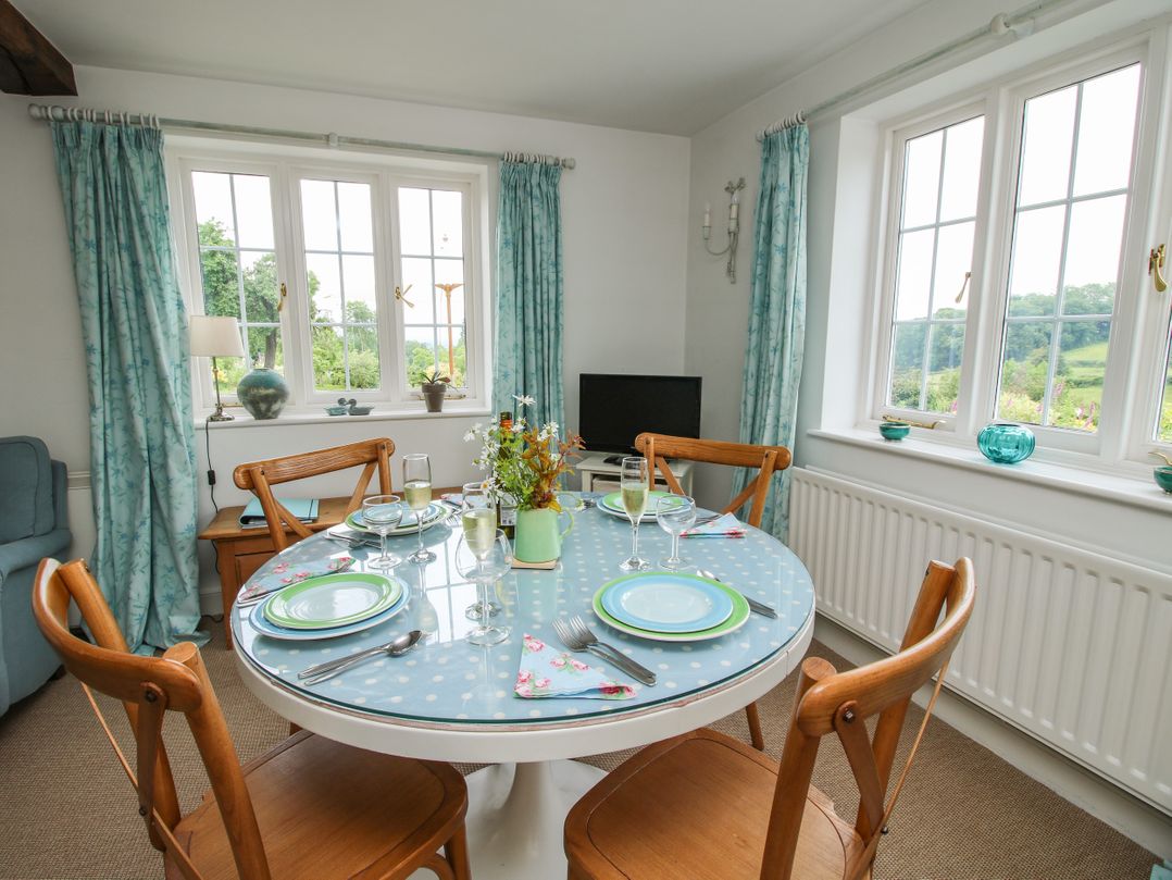 Lower Woodend Cottage