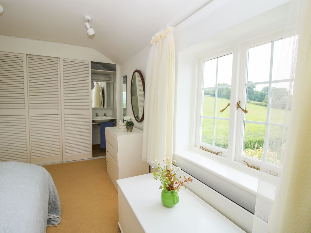 Lower Woodend Cottage