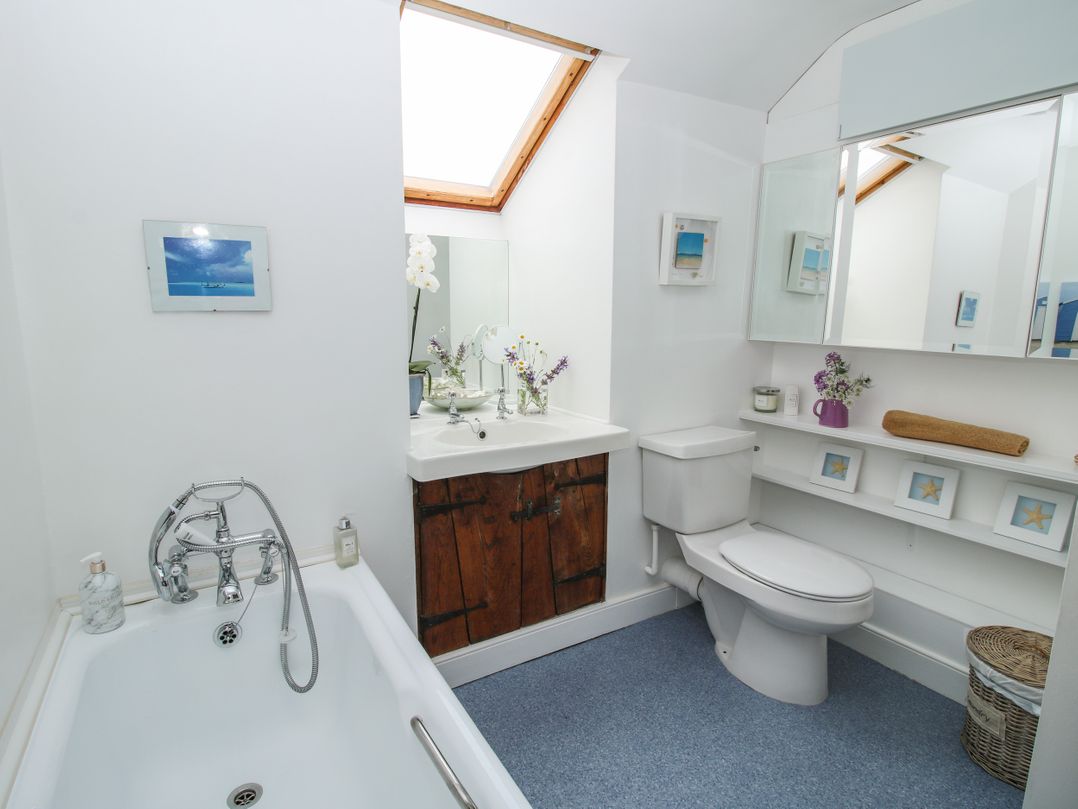 Lower Woodend Cottage