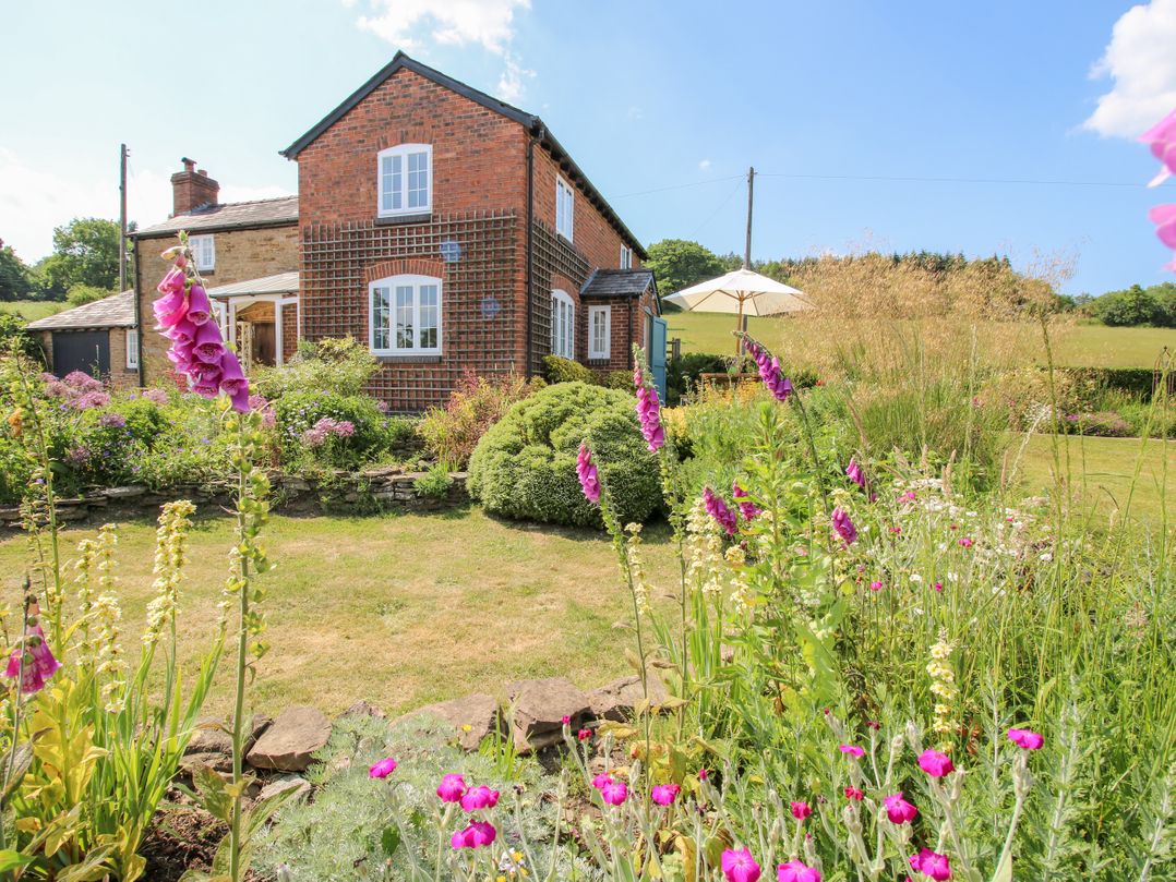 Lower Woodend Cottage