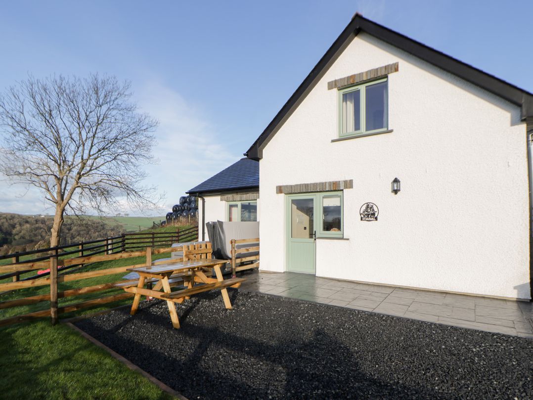 Y Stabal, Llanilar - Sleeps 5 guests