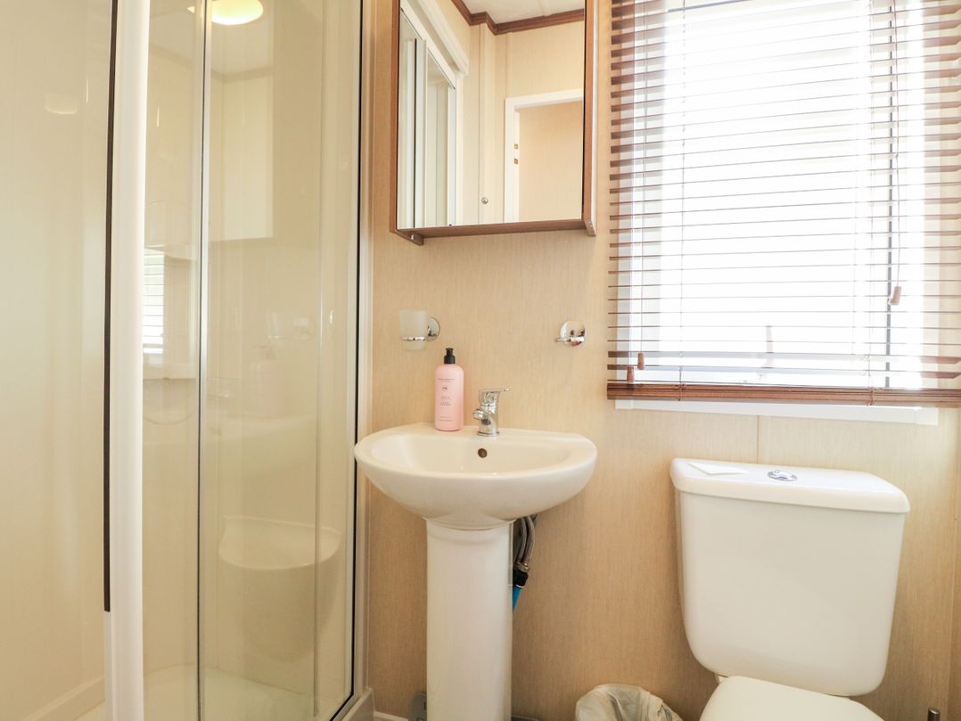 22 Washbrook Way - Ashbourne Heights