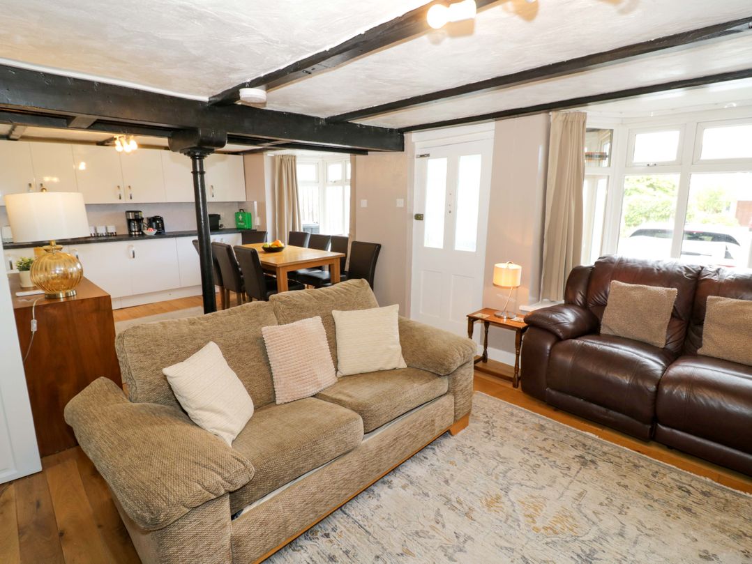 Cosy Cottage in Harvington