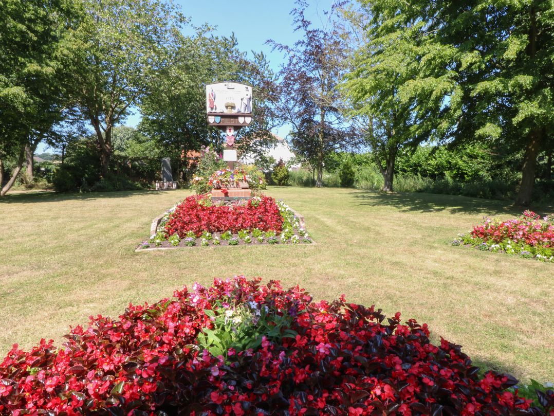 Oak Tree House, 1 Homestead Gardens