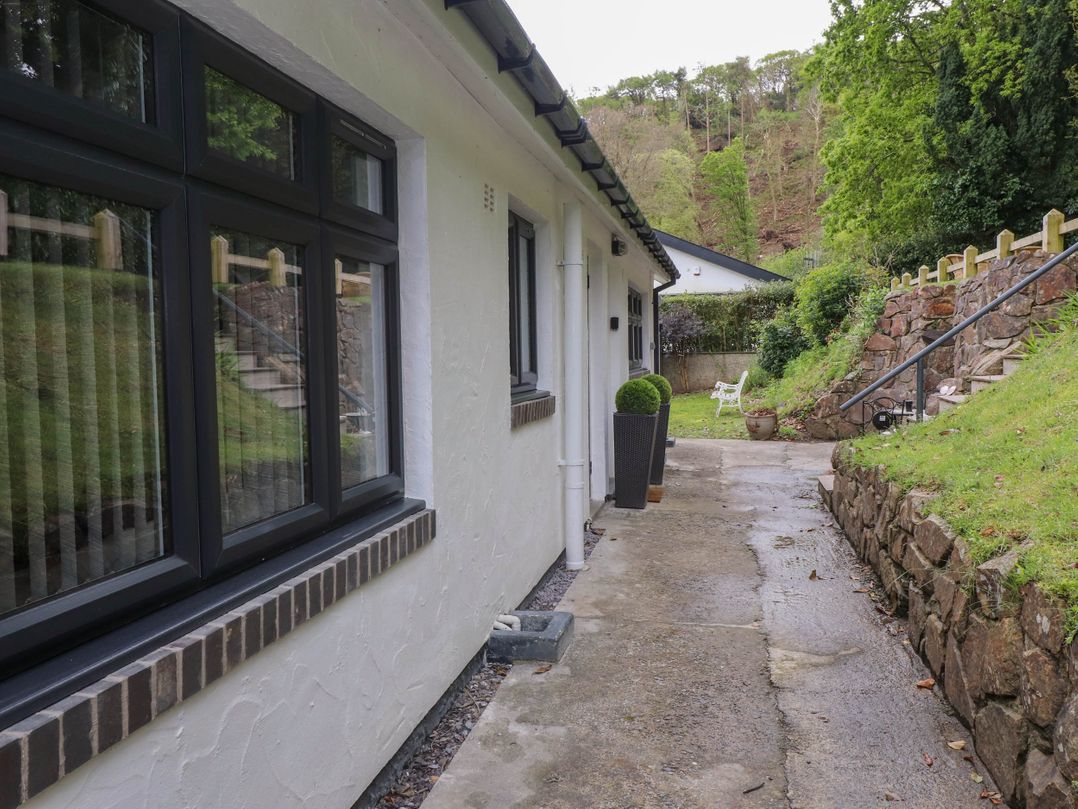 Glyn-Y-Mor