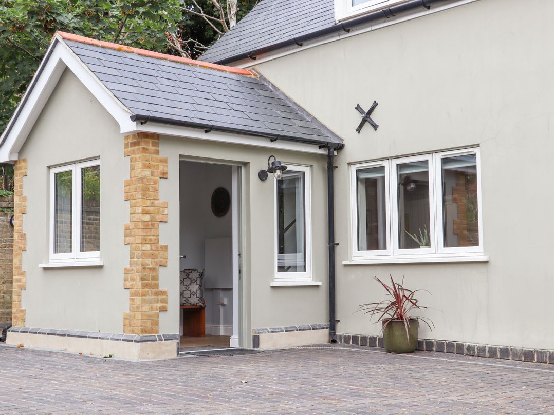 24 Elm Grove