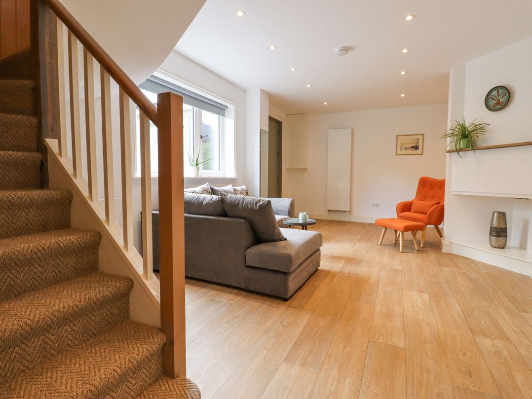 24 Elm Grove