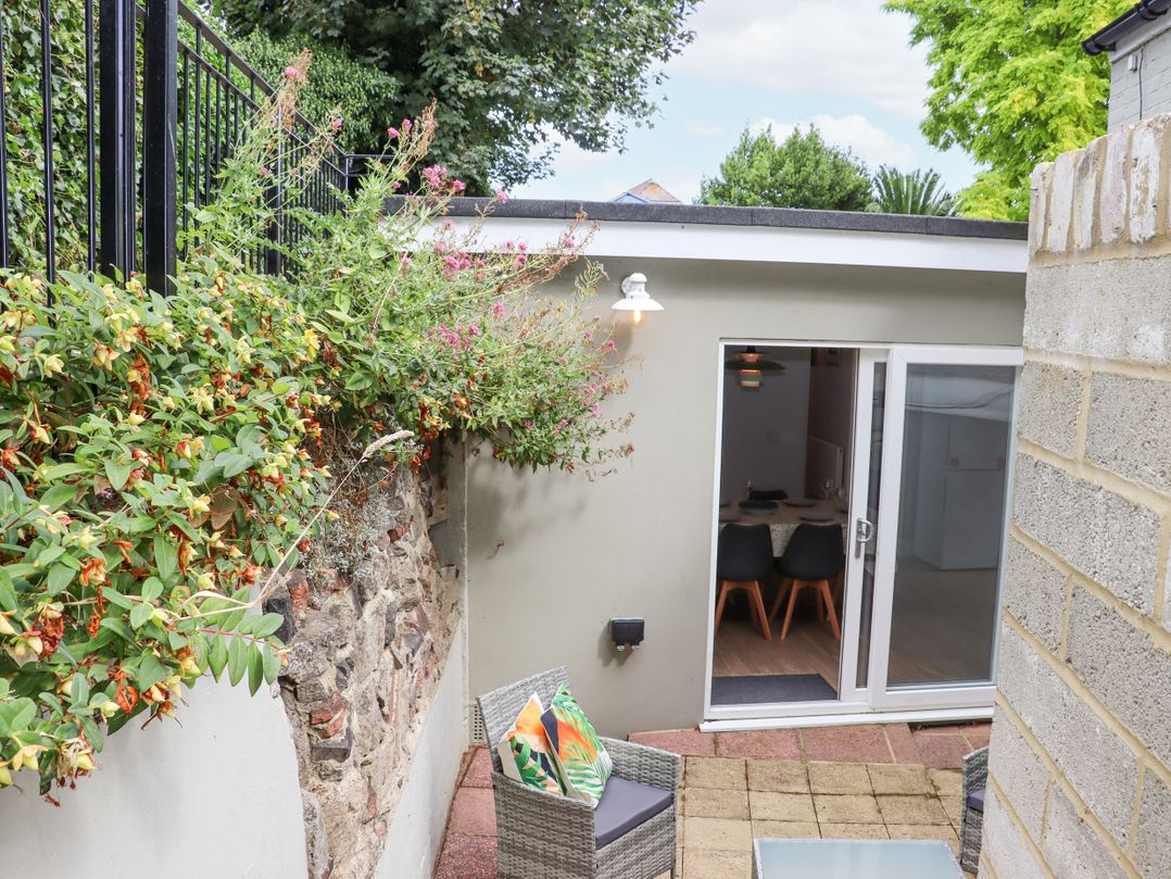 24 Elm Grove
