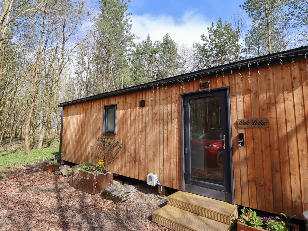 Oak Lodge