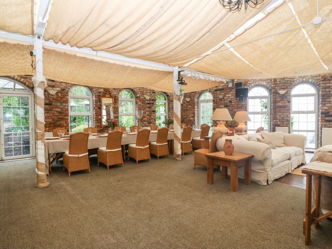 Meifod Country House