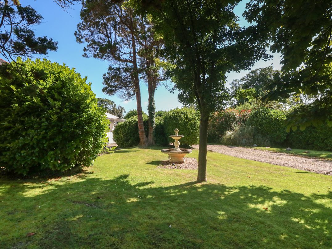 Meifod Country House