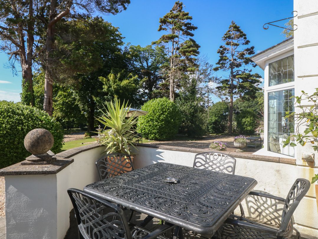 Meifod Country House